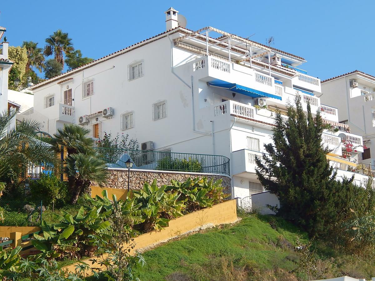 Apartment Burriana Nerja Exteriör bild